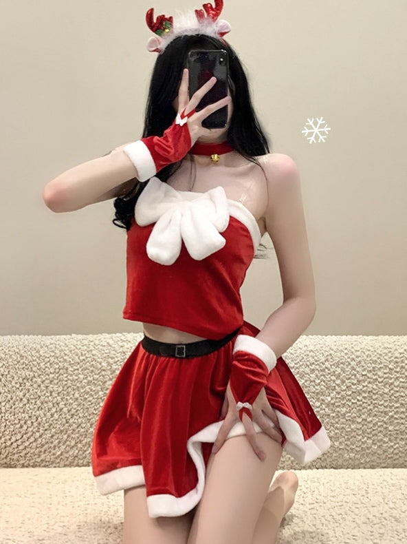 《Noël 》 - Noël en tenue féminine