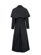 水曜日 | 黒のコート