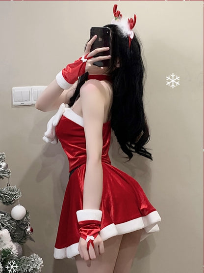 《Noël 》 - Noël en tenue féminine