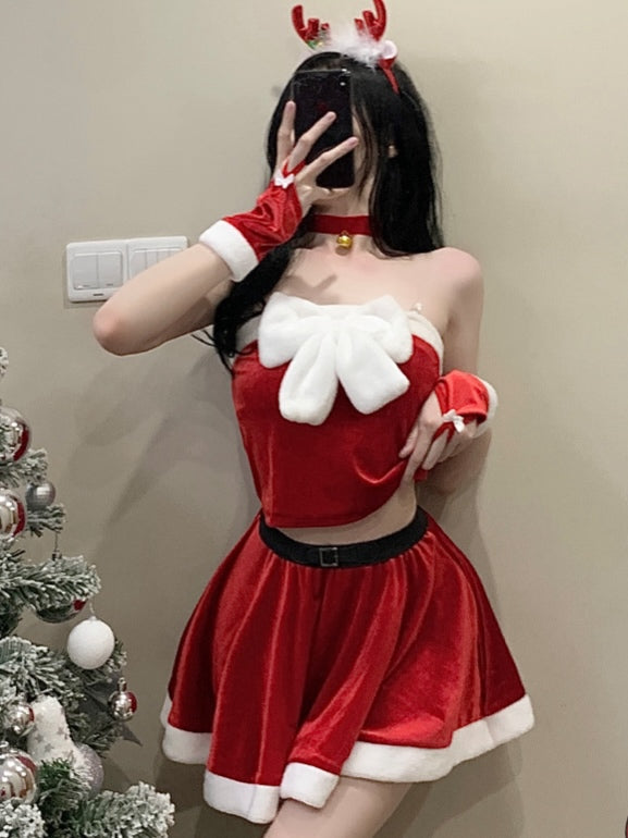 《Noël 》 - Noël en tenue féminine